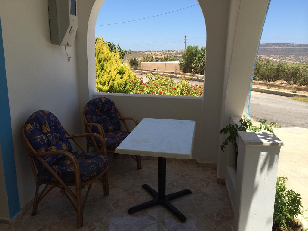 Mihalis Studios Lakki  Chambre photo