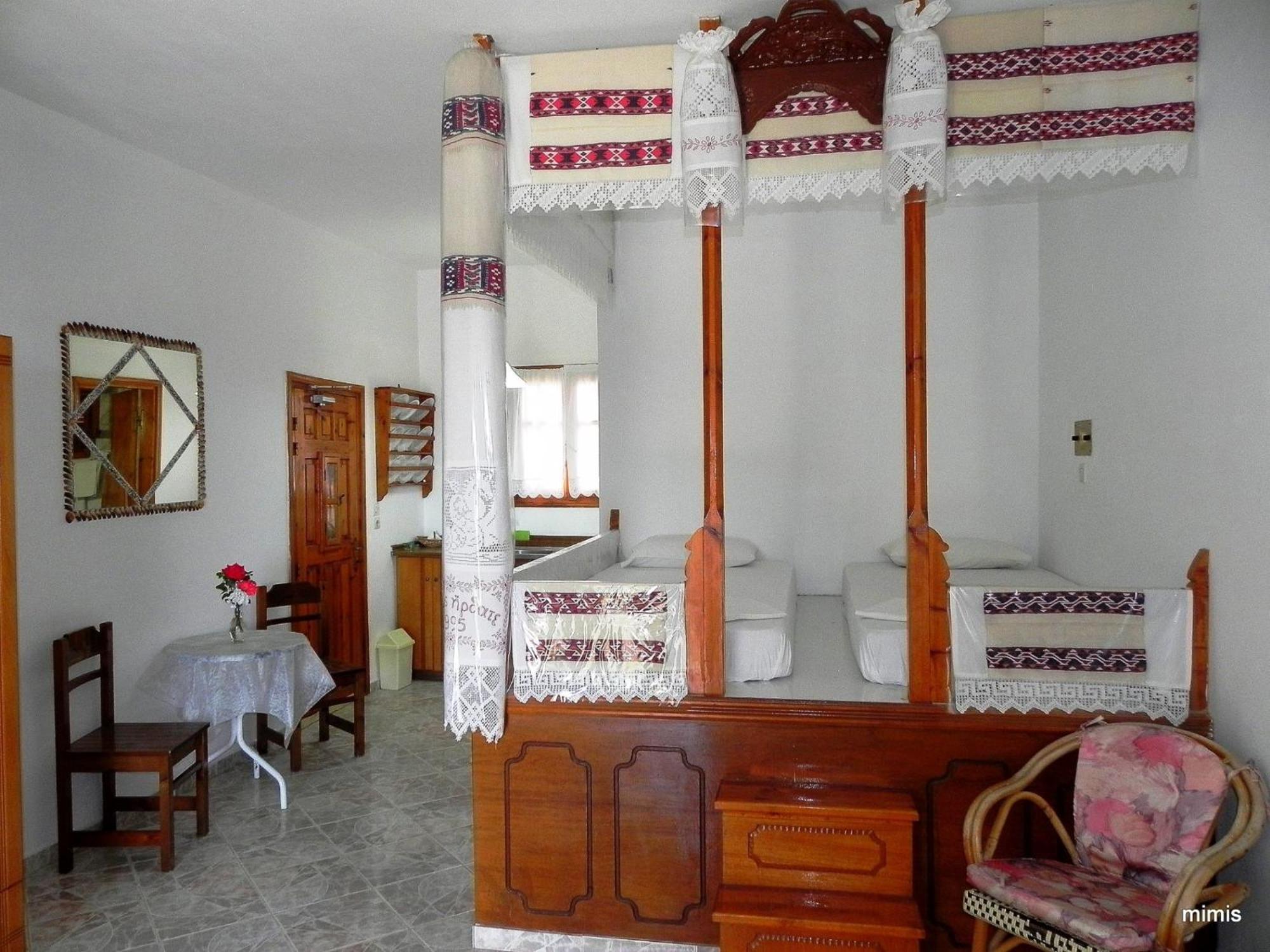 Mihalis Studios Lakki  Extérieur photo