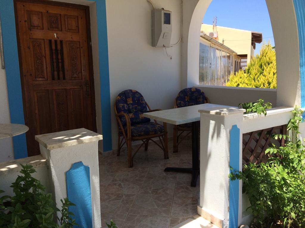 Mihalis Studios Lakki  Chambre photo
